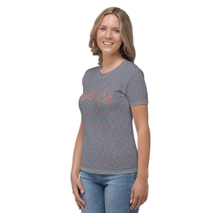 Love Women's T-shirt - Happiness Looks Beautiful