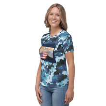 Load image into Gallery viewer, Patriotic We The People Women&#39;s T-shirt